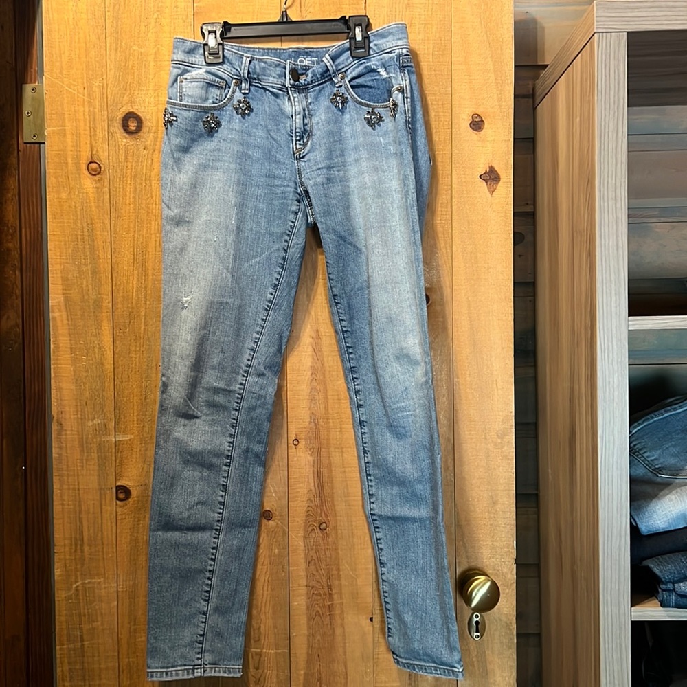 LOFT Light Wash Skinny Jeans with Jeweled Pocket Accents
